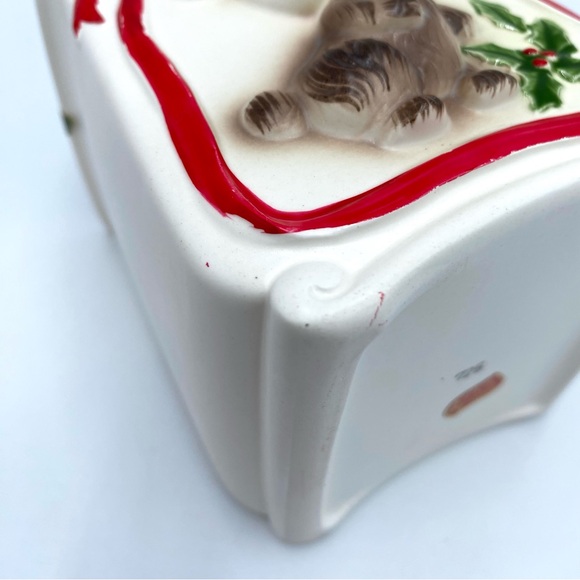 Rare Vintage 1960's Lefton Christmas Bear Holly Red Ribbon Ceramic Planter Vase - Picture 10 of 16